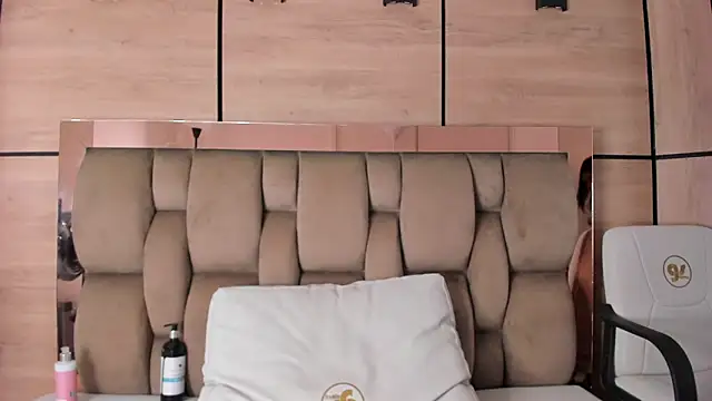 karol_lewiss Obrolan Langsung XXX