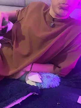 NaytonFreeman live XXX chat