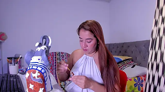 naive_natty10: онлайн-секс-чат