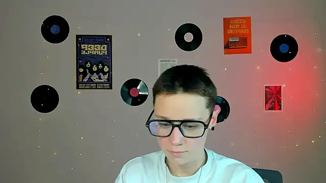 emi_fade live XXX chat