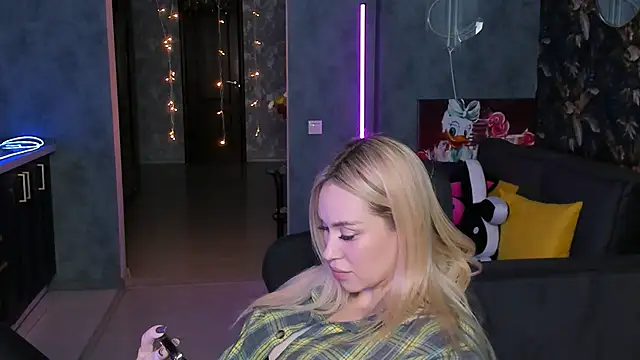 Онлайн чат XXX Blckmirrorr