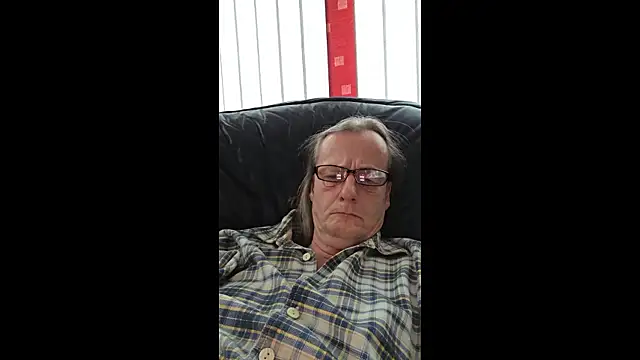 Pokazy przed kamerką – namorreyeb1