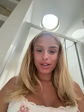 Chatroom XXX en direct de SophieVJ