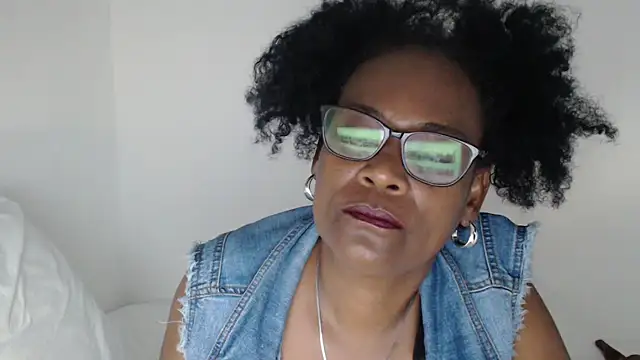 dana-black: онлайн-секс-чат