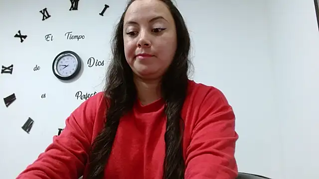 ElaMurray02のライブXXXチャット