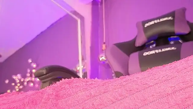 Gaia_Gatex live XXX chat