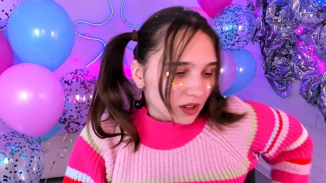 TessaMill 现场XXX聊天