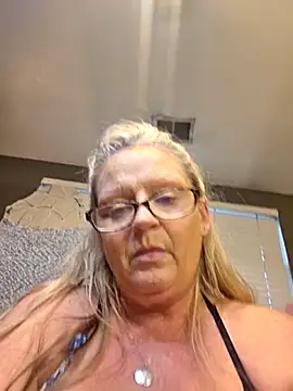 Pokazy przed kamerką – Southern_Bella