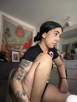 kiaraglam2 webkamerás műsora