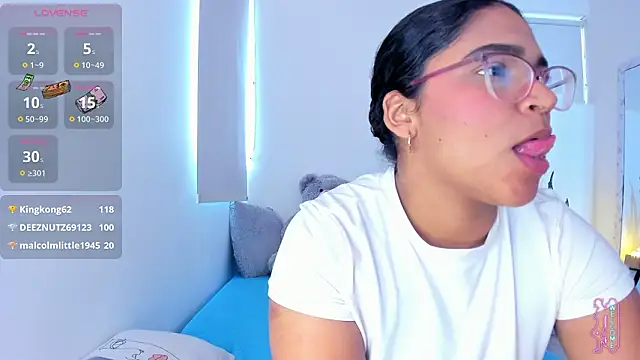 Chat +18 de iriss_25 ao vivo