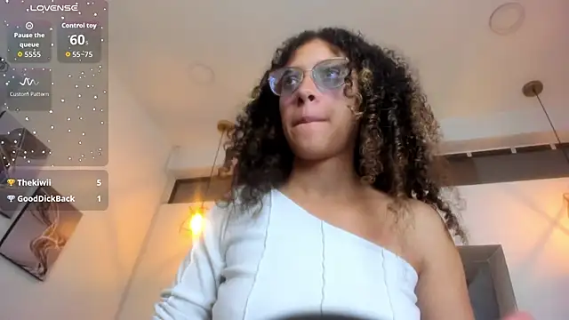 Hanna_Cornee_ live XXX chat