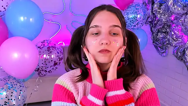 TessaMill Chat XXX live