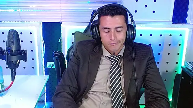 Chat +18 de Godofcumxxx ao vivo