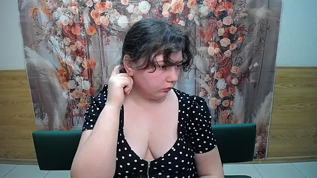 Chat XXX ao vivo de NeonilaLisova