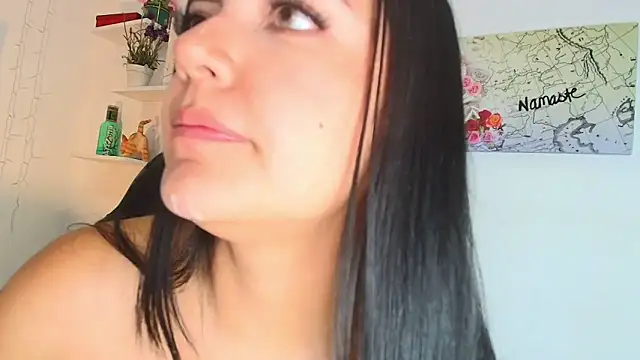 jennifer_Scot Adlı Modelin Canlı XXX Sohbeti