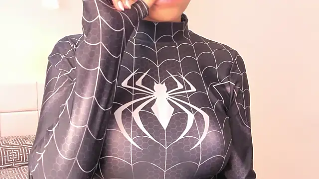 Chatroom XXX en direct de your_khloe