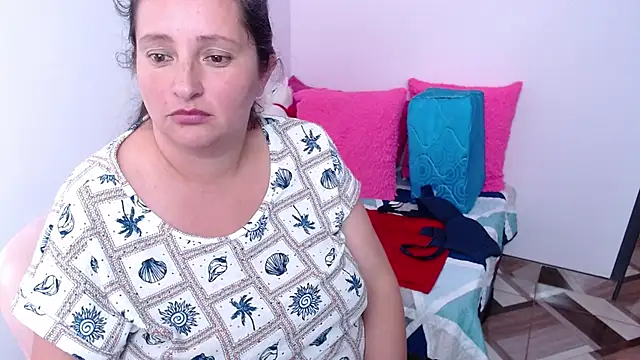 Chatroom XXX en direct de CristialJones_