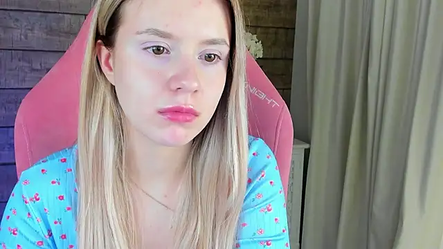 MilanaBalmain's Live XXX Chat