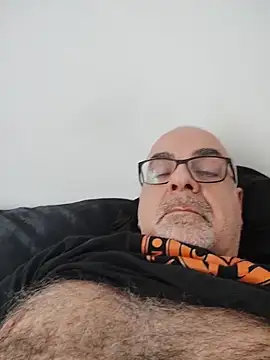 Satiro_Sevilla élő XXX-chatje