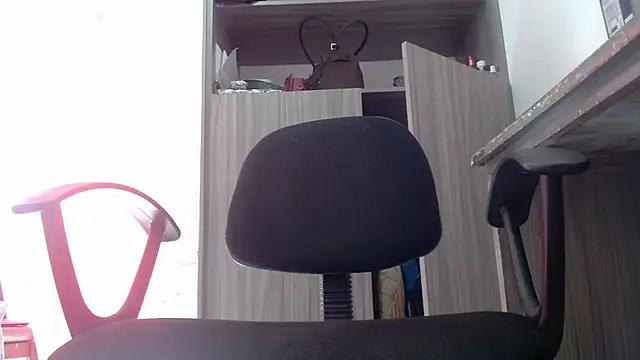 nicolle_milf1978n Live XXX chat