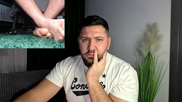 Gold_Alpha_Boy élő XXX-chatje