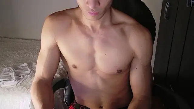 Stylish_man élő XXX-chatje