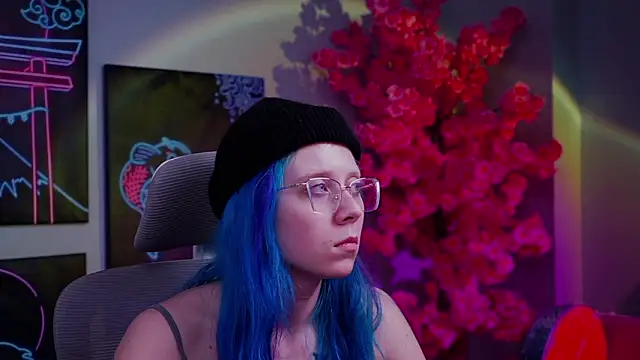 SakuraBliss élő XXX-chatje