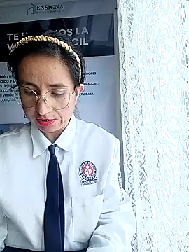 Valentina--1 Live XXX Chat