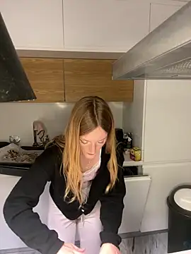 Pokazy przed kamerką – madlynn