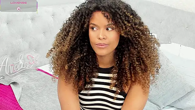 Amelia_bss: απευθείας συνομιλία ΧΧΧ