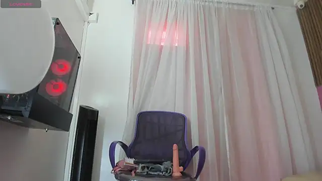 Lucia_Spear Webcam Show