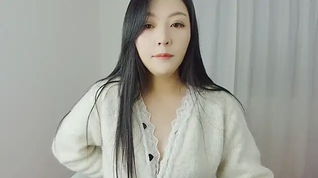 Cxin-- Live XXX-chat