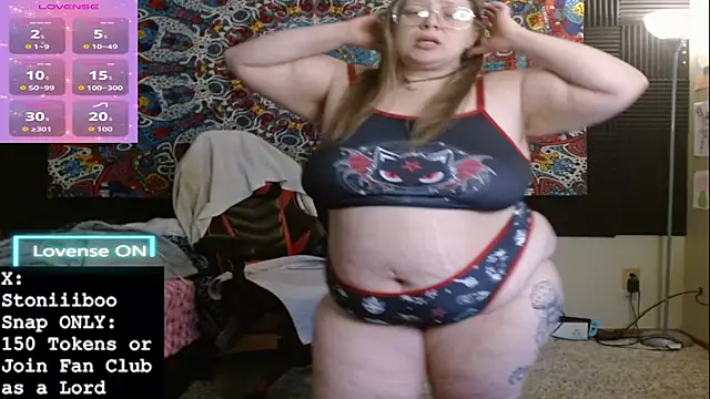 Stoniiiboo: απευθείας συνομιλία ΧΧΧ