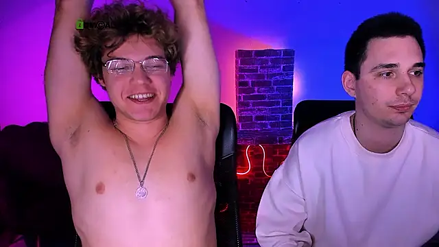 Chatroom XXX en direct de lucas_long_