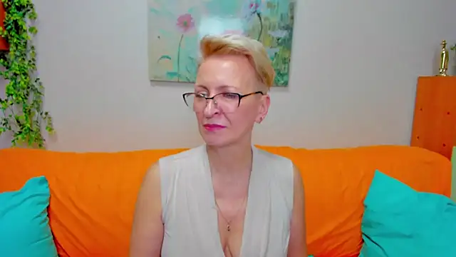 iamyourdream89 élő XXX-chatje