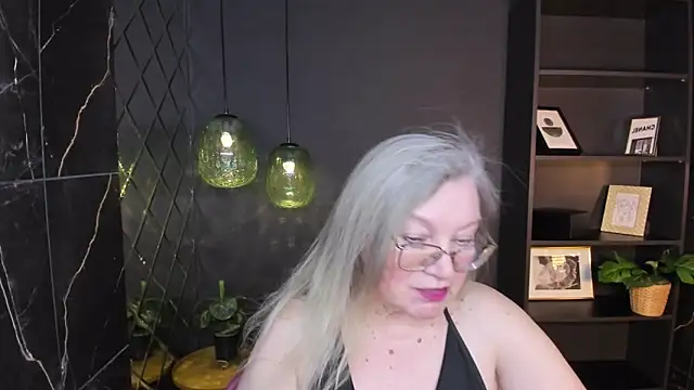 NataliMellow live XXX chat