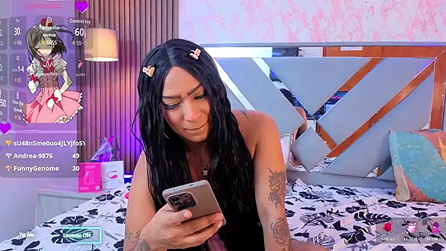 EimmyRiich: διαδικτυακό σόου στην κάμερα