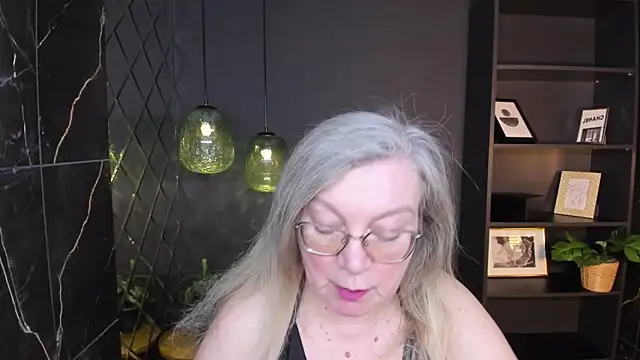 NataliMellow's Webcam Show