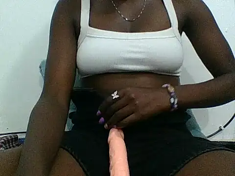 Nasty_petite2 webkamerás műsora