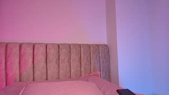 agath_69 Adlı Modelin Canlı XXX Sohbeti