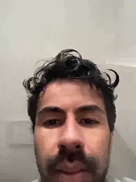 LucascacacaのライブXXXチャット