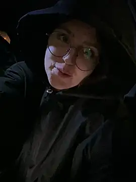 meow_girl Adlı Modelin Canlı XXX Sohbeti