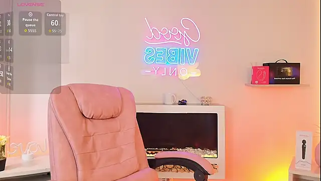 Alice_Vixen Live XXX Chat