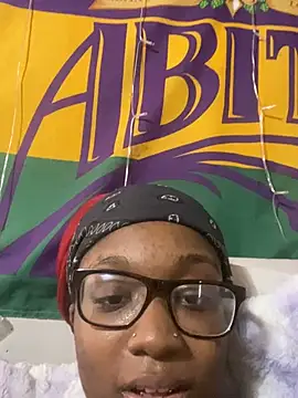 HennessyBaby21: онлайн-секс-чат