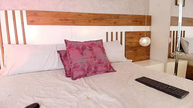 LucianaWainN Adlı Modelin Canlı XXX Sohbeti