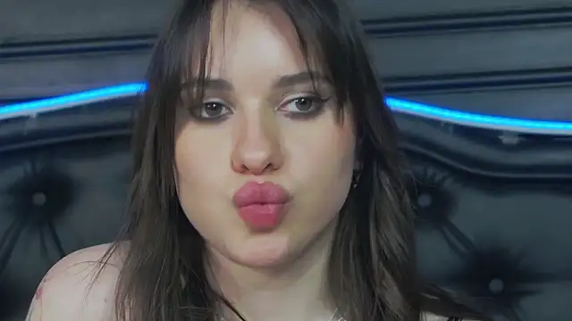 Онлайн чат XXX LiaVesper