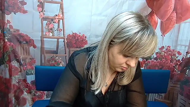 VeronicaSvitt Adlı Modelin Canlı XXX Sohbeti