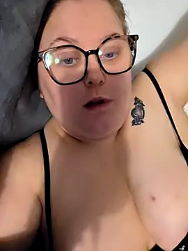 Chat +18 de Tallulah-Rose-xoxo ao vivo