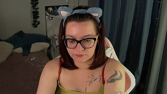 Chat +18 de Milaniya_Poolys ao vivo