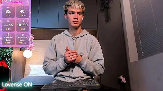 nicktornのライブXXXチャット